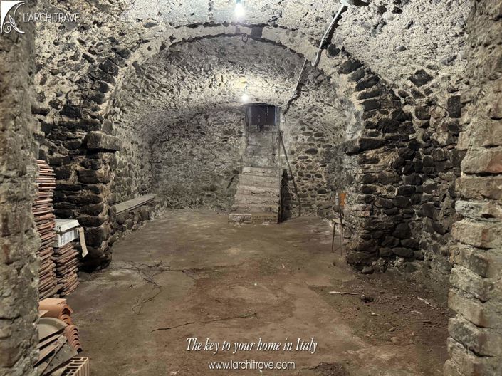 Image No.14-4 Bed House for sale