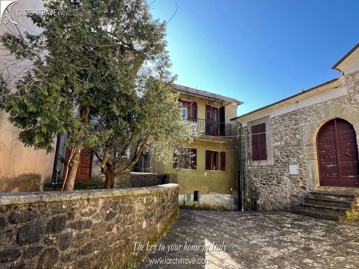 Image No.13-2 Bed House for sale