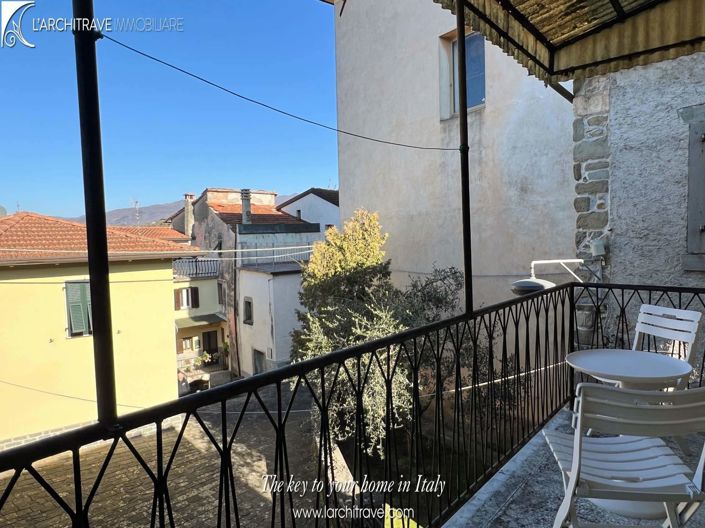 Image No.2-2 Bed House for sale