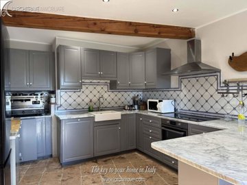 7d8f714c-8420-ebf3-fd61-fda4f651909d