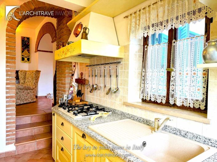 Image No.12-2 Bed House for sale