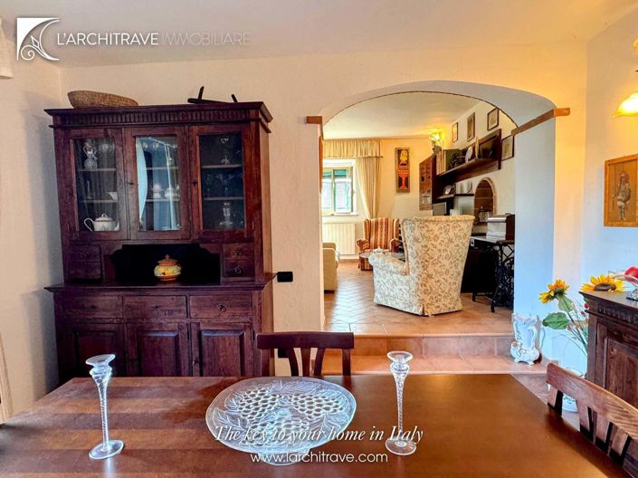 Image No.8-2 Bed House for sale