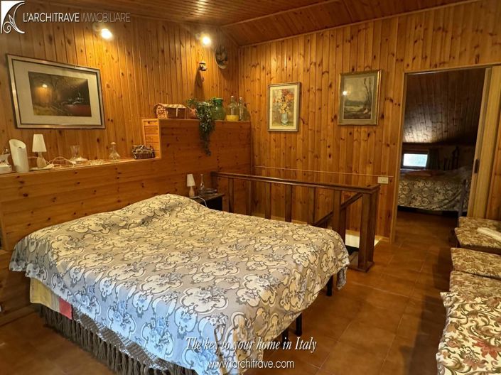 Image No.13-3 Bed House for sale