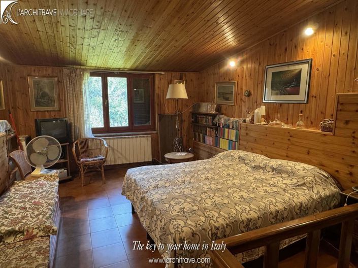 Image No.14-3 Bed House for sale