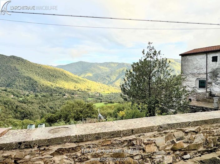 Image No.8-1 Bed House for sale