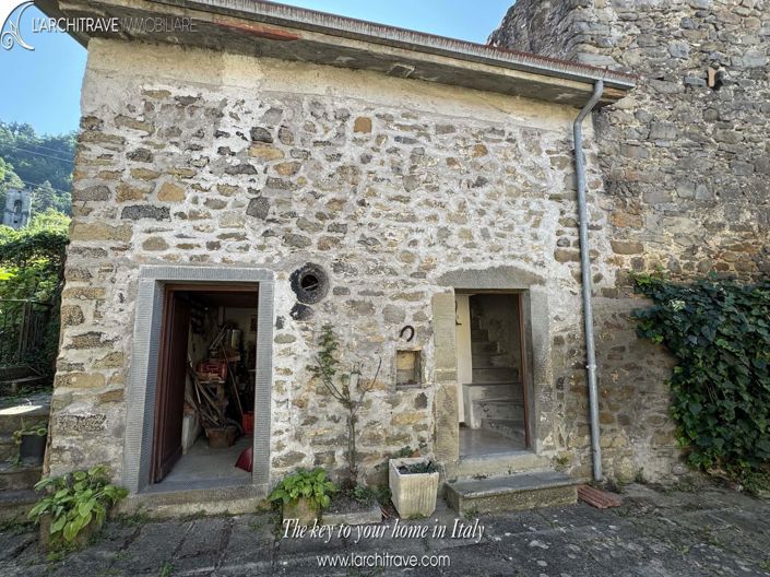 Image No.9-3 Bed House for sale