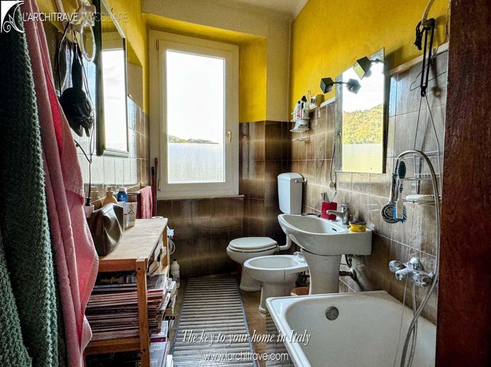 Image No.10-1 Bed House for sale