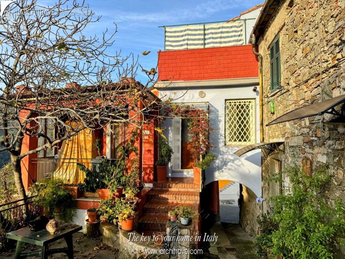 Image No.2-1 Bed House for sale