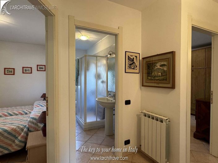 Image No.9-5 Bed Villa for sale