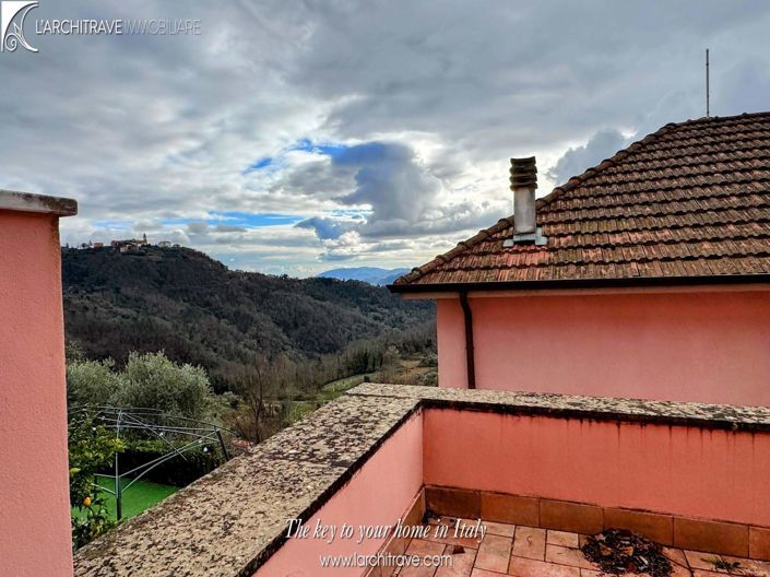 Image No.1-3 Bed House for sale