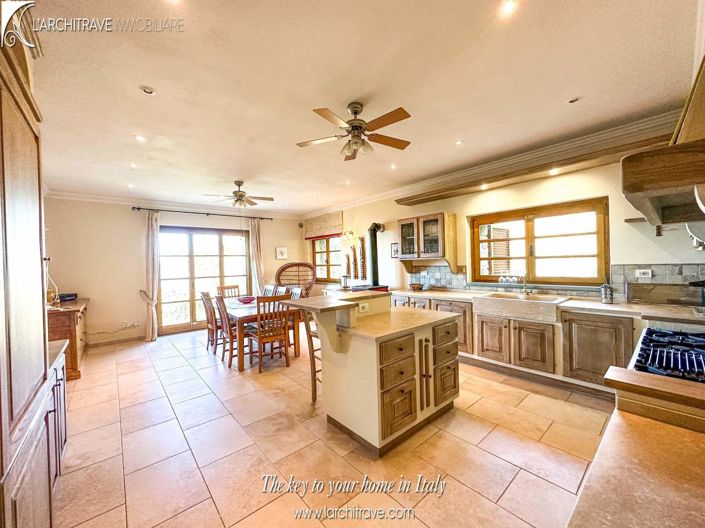 Image No.2-3 Bed Villa for sale