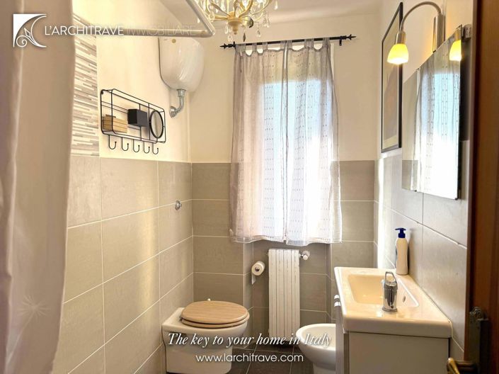 Image No.26-6 Bed Villa for sale