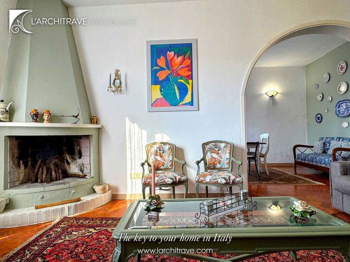 Image No.4-6 Bed Villa for sale