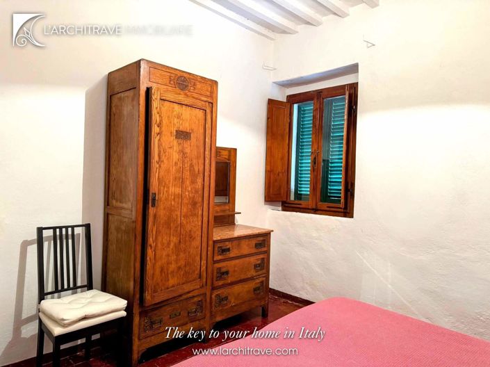 Image No.13-7 Bed House for sale