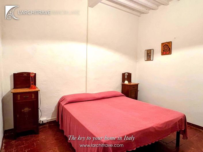 Image No.14-7 Bed House for sale