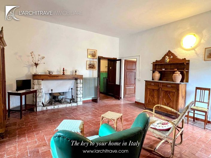 Image No.5-7 Bed House for sale