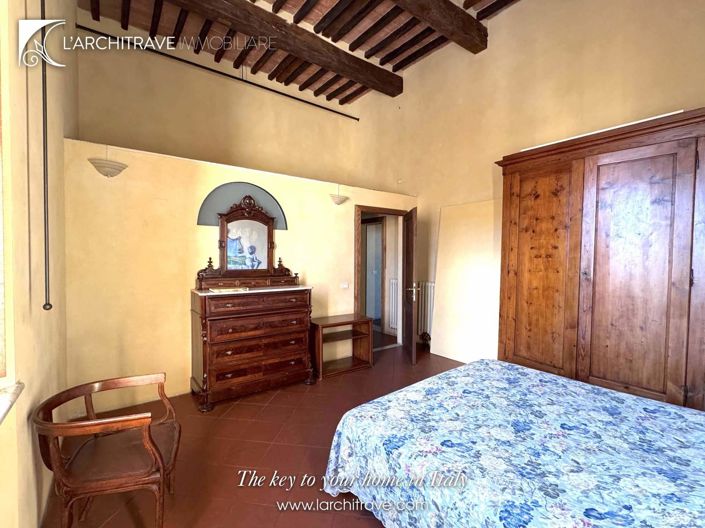 Image No.13-3 Bed House for sale