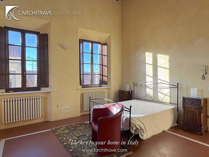 Image No.16-3 Bed House for sale