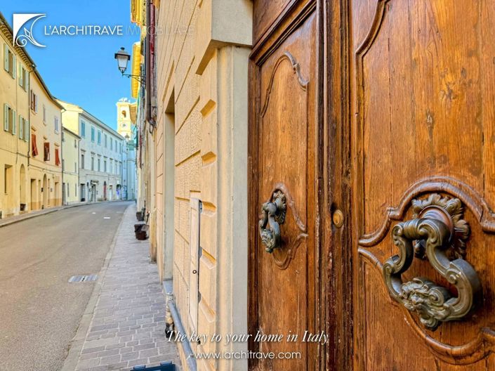 Image No.26-3 Bed House for sale