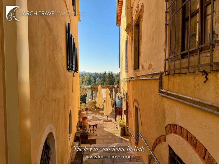 Image No.27-3 Bed House for sale