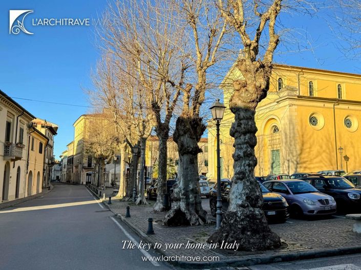 Image No.30-3 Bed House for sale