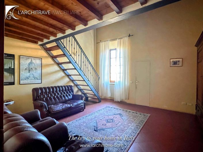 Image No.9-3 Bed House for sale