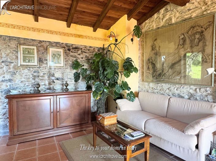 Image No.9-2 Bed House for sale