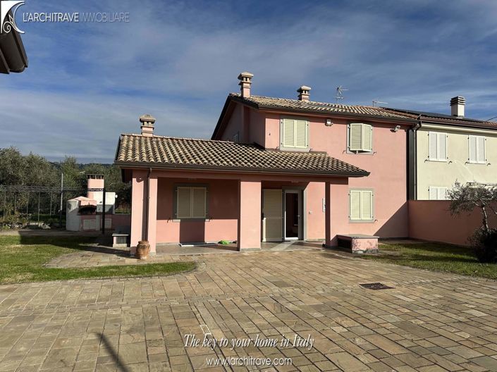 Image No.3-1 Bed Villa for sale