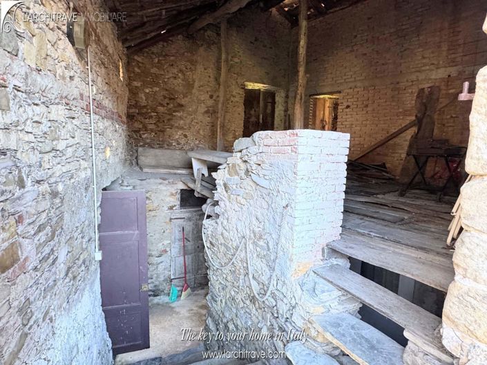 Image No.4-2 Bed House for sale