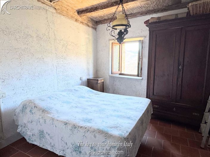 Image No.7-2 Bed House for sale