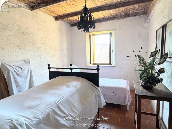 Image No.8-2 Bed House for sale