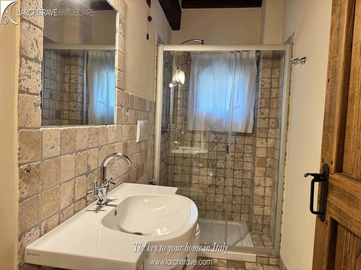 Image No.34-2 Bed House for sale