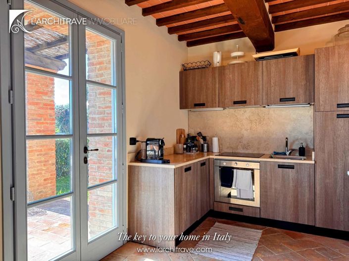 Image No.6-2 Bed House for sale