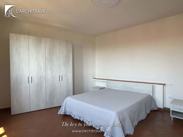 Image No.14-2 Bed House for sale