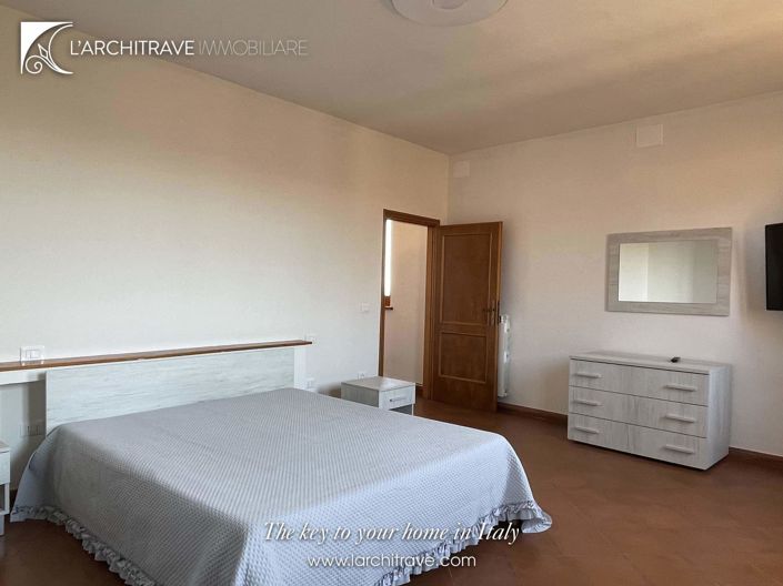 Image No.16-2 Bed House for sale