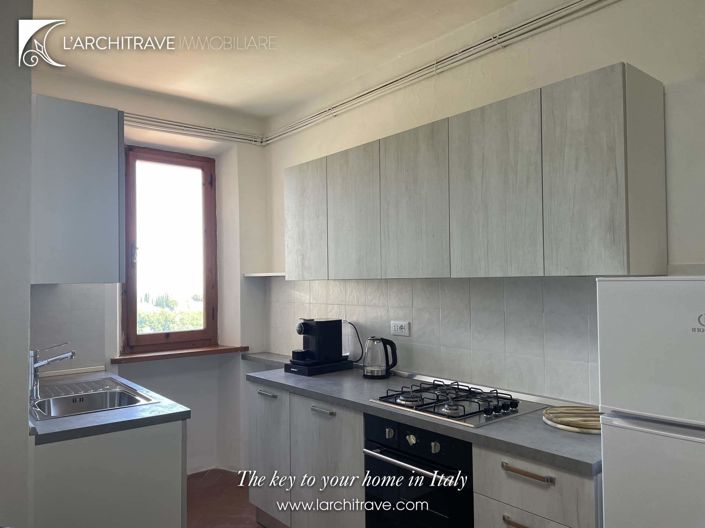 Image No.8-2 Bed House for sale