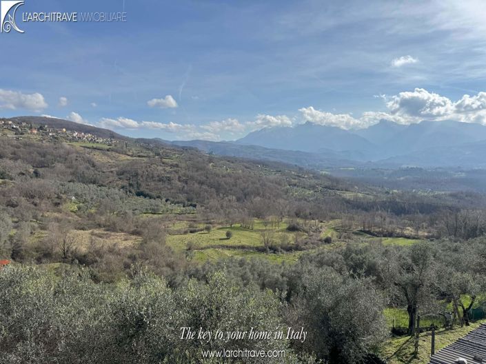 Image No.3-3 Bed House for sale