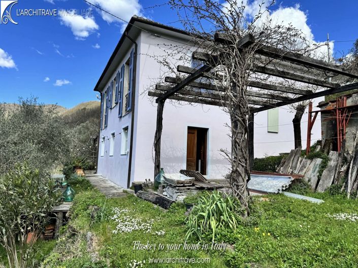 Image No.1-2 Bed Villa for sale