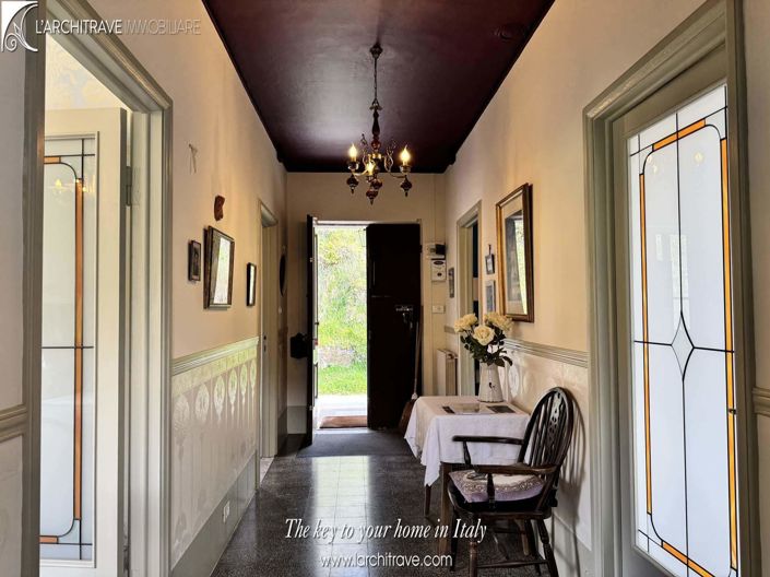 Image No.10-2 Bed Villa for sale