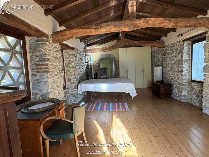 Image No.14-1 Bed House for sale