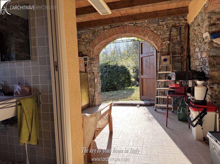 Image No.9-1 Bed House for sale