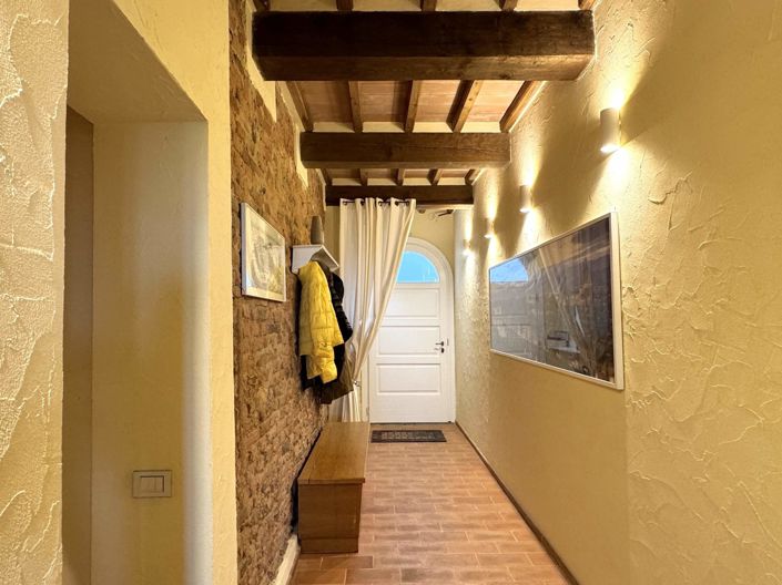 Image No.10-2 Bed House for sale