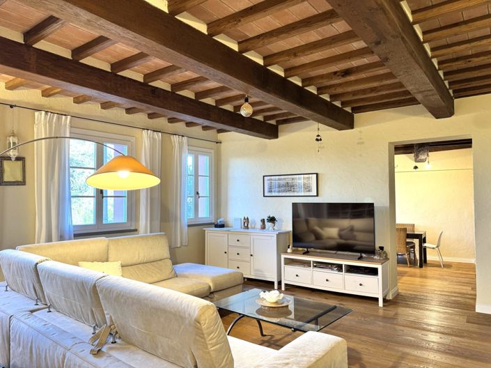 Image No.8-2 Bed House for sale