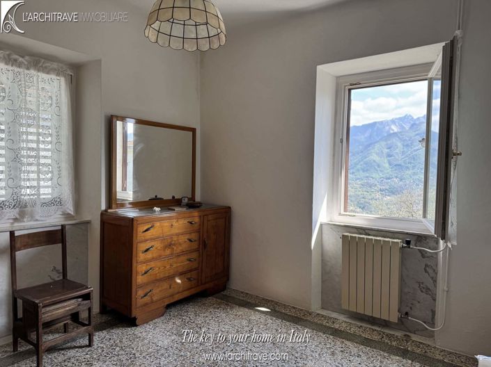 Image No.11-4 Bed House for sale