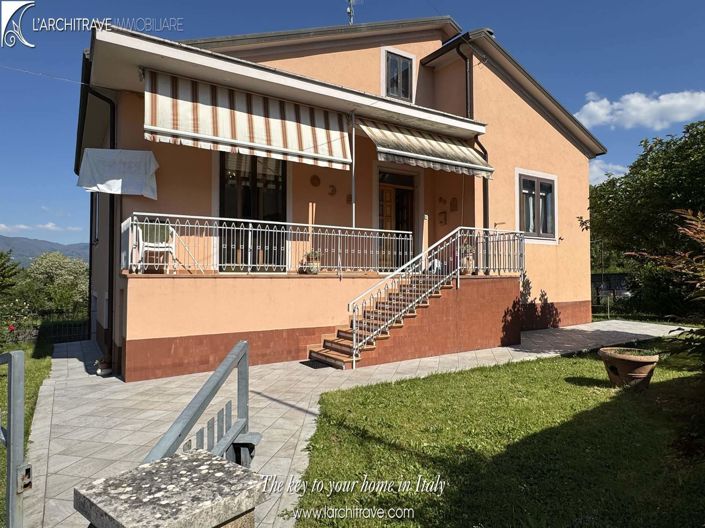 Image No.9-2 Bed House for sale