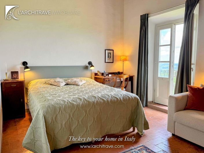 Image No.11-2 Bed House for sale