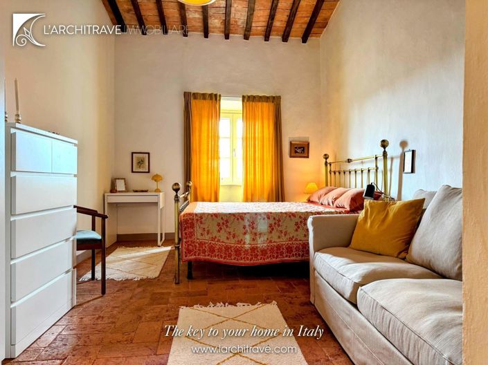 Image No.15-2 Bed House for sale