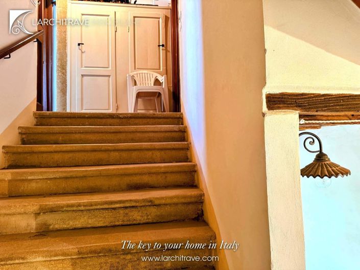 Image No.22-2 Bed House for sale