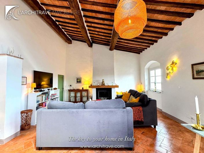 Image No.6-2 Bed House for sale