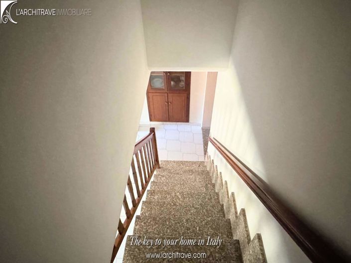 Image No.5-1 Bed House for sale